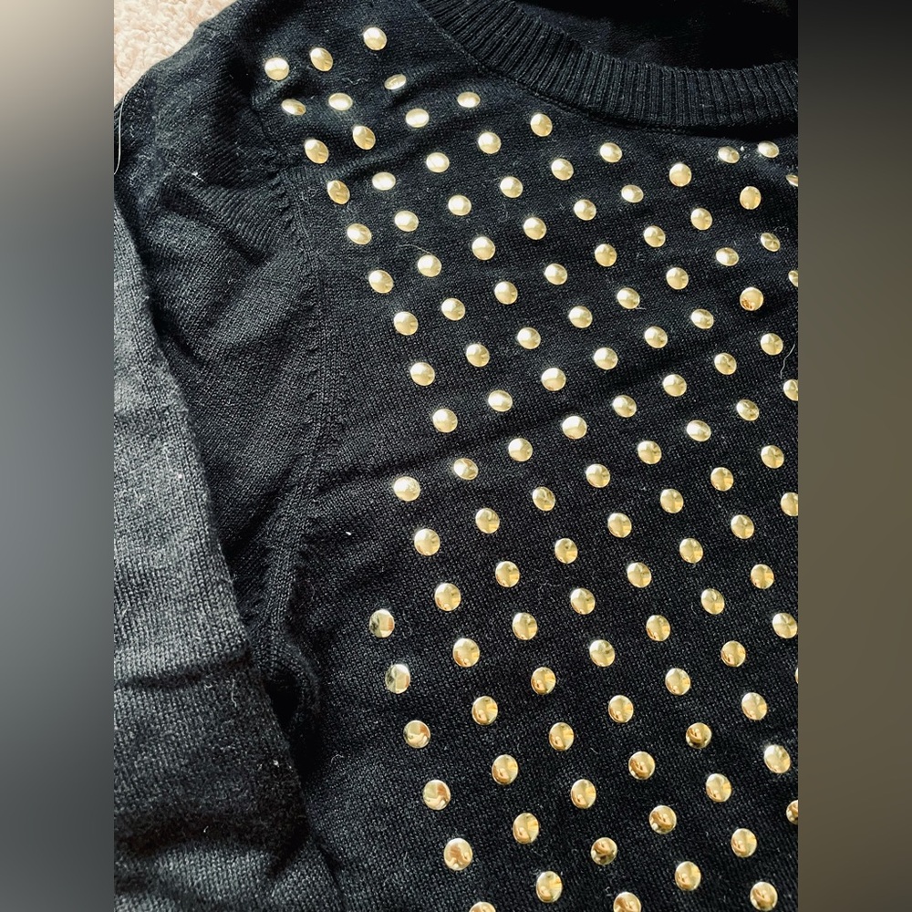 Express Sweater Bundle - Picture 6 of 6